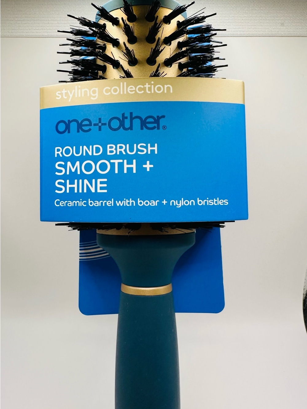 One + Other Blue and Gold Round Smooth + Shine Brush